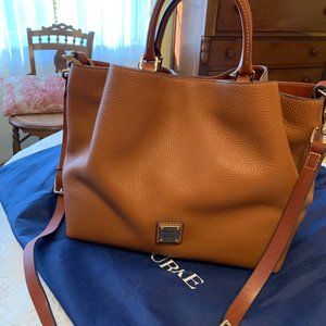 Dooney and Bourke Pebble Grain Large Barlow bag in Caramel - Like New